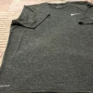 Nike tshirt